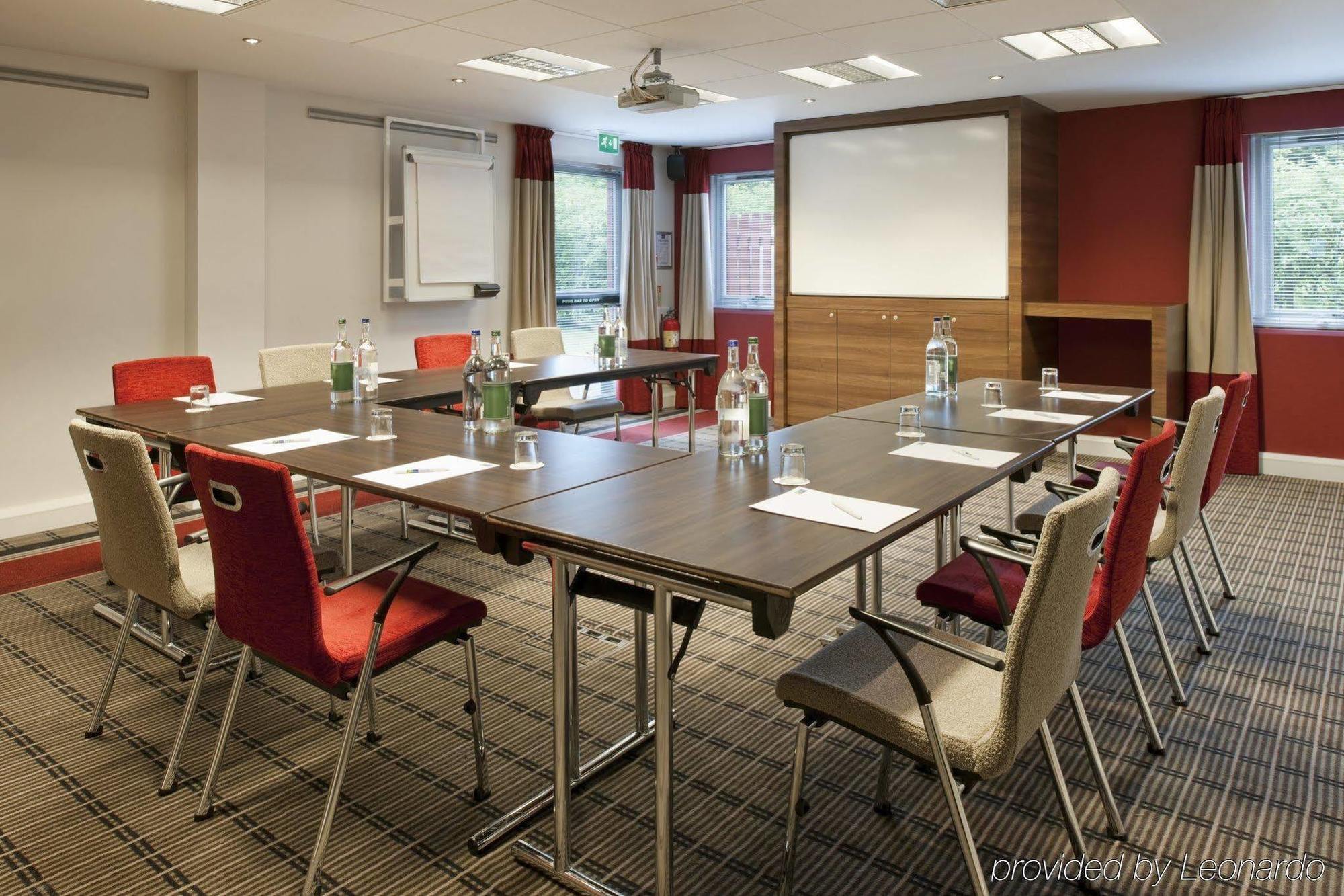 快捷假日特伦特河畔斯多克酒店 Stoke-on-Trent 商务 照片